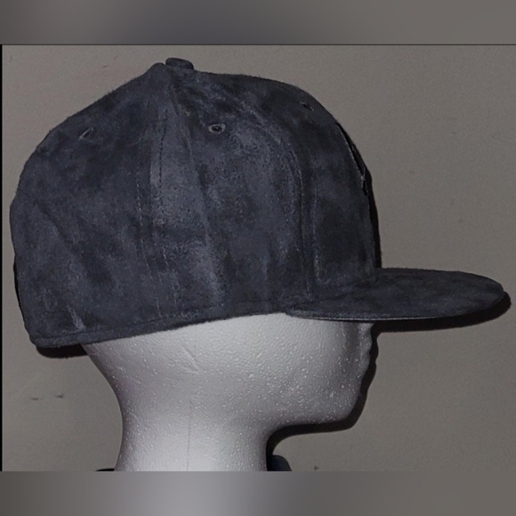 New Era/NBA-Chicago Bulls-Gray Suede-Size 7 5/8 - Picture 3 of 6